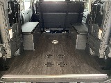 トヨタ ハイエース(3枚目)