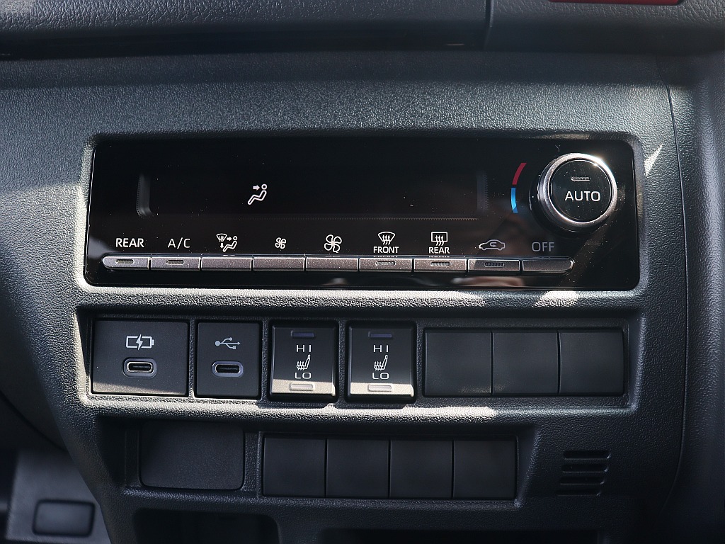 トヨタ ハイエースバン(33枚目)