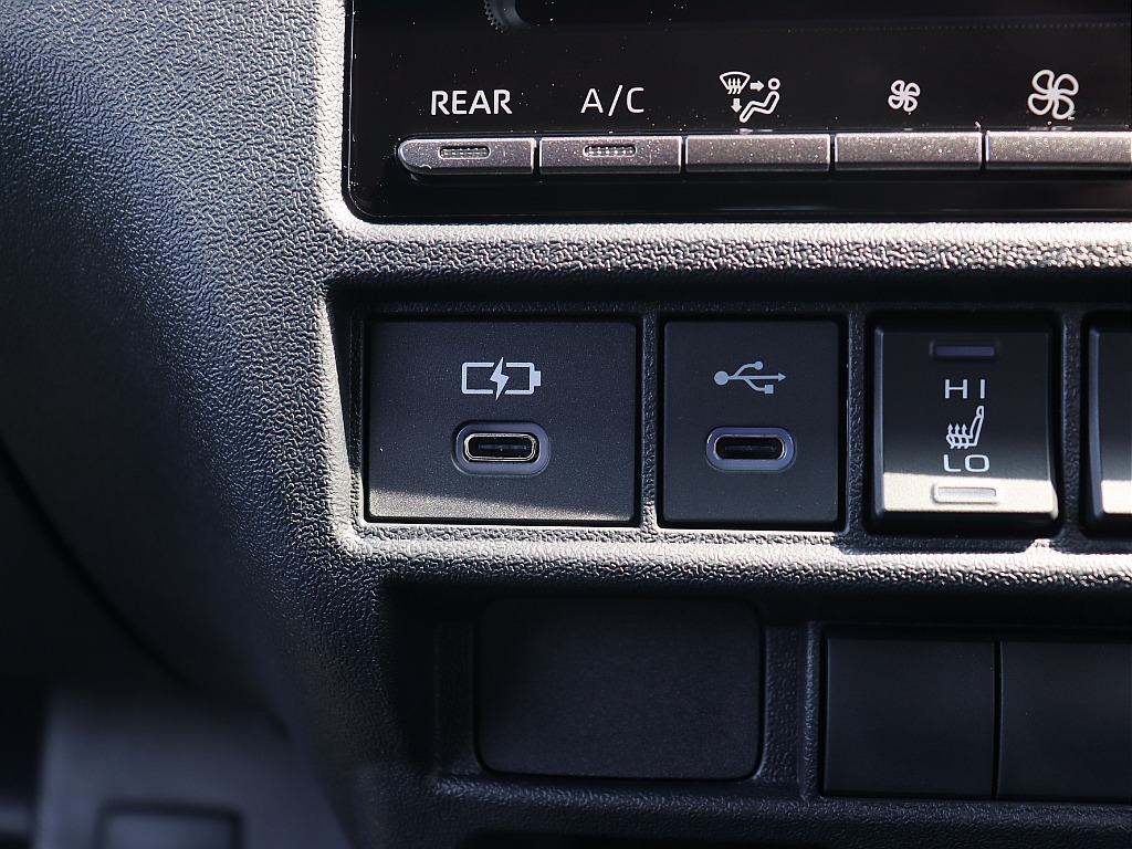 トヨタ ハイエースバン(34枚目)