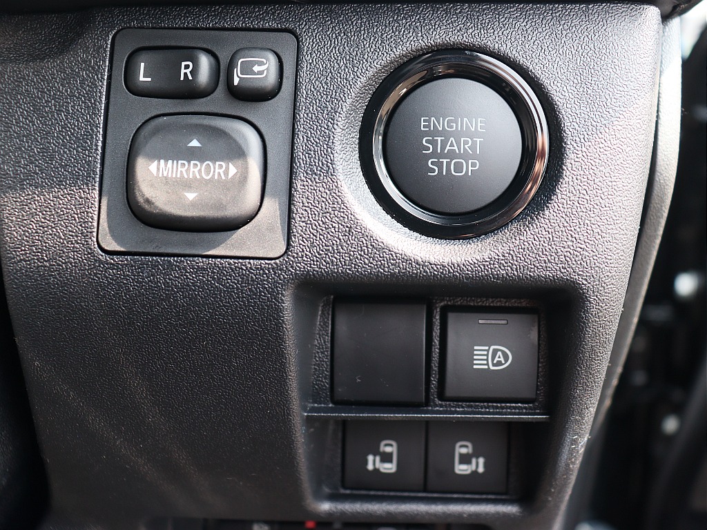 トヨタ ハイエースバン(39枚目)