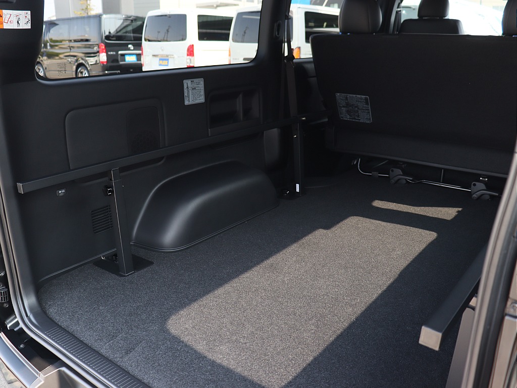 トヨタ ハイエースバン(44枚目)