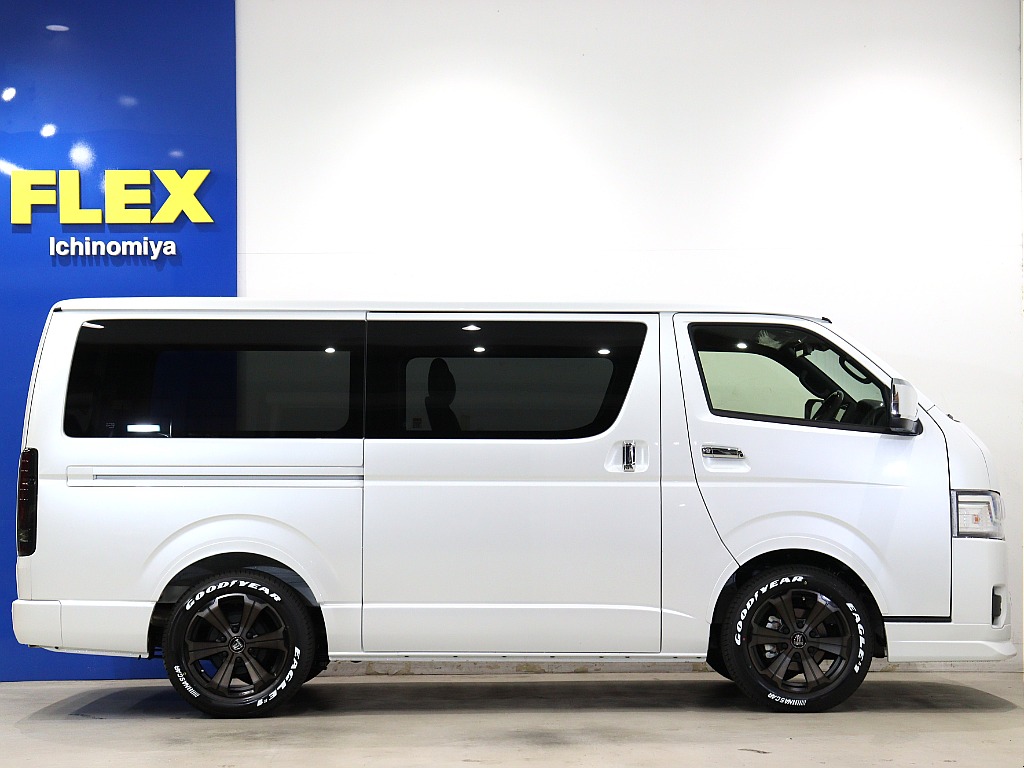 トヨタ ハイエースバン(14枚目)