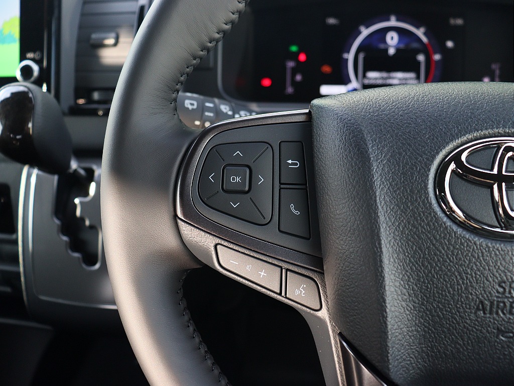 ステアリングリモコン（左）