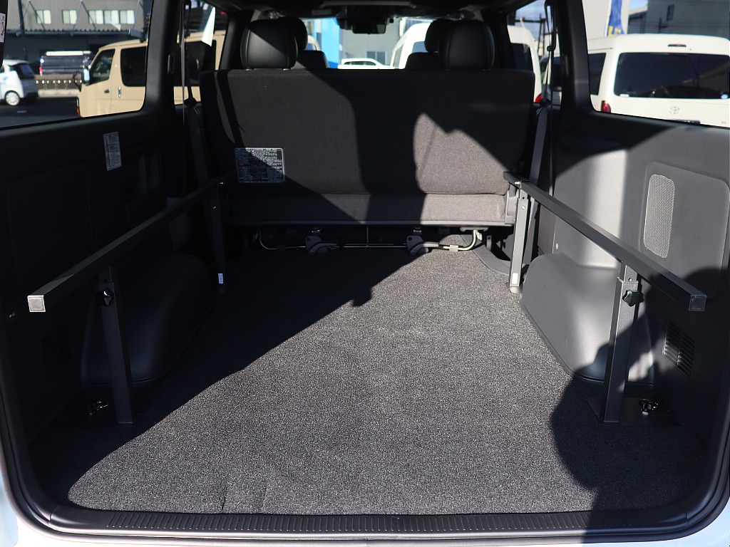 トヨタ ハイエースバン(37枚目)