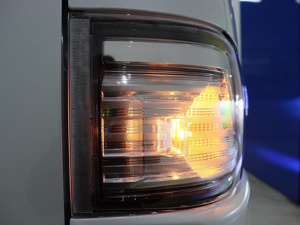 Bi-BeamLEDヘッドライト