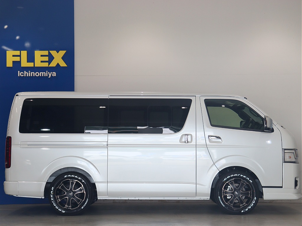 トヨタ ハイエースバン(14枚目)