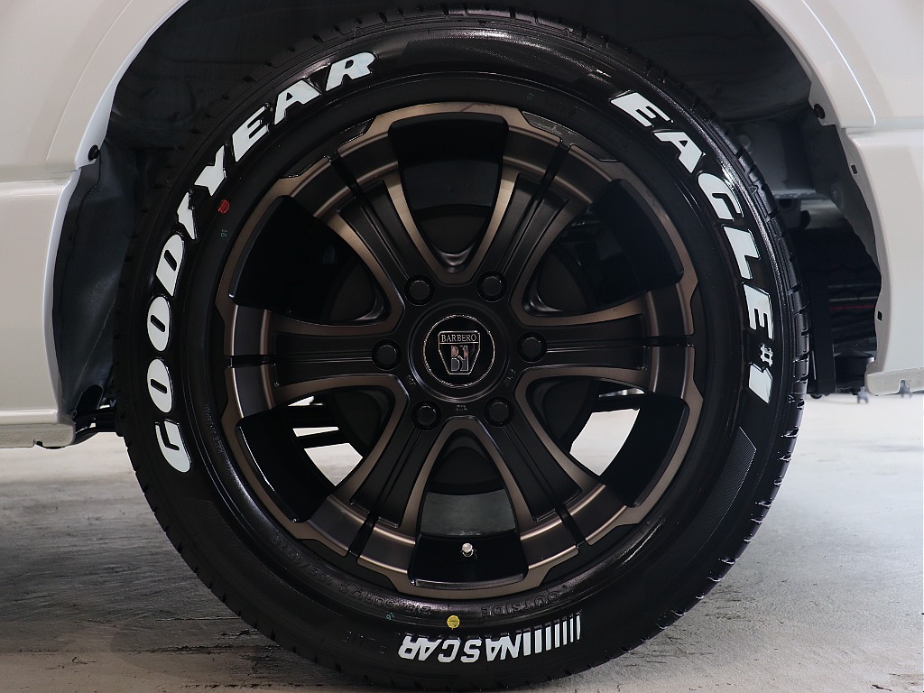 トヨタ ハイエースバン(21枚目)