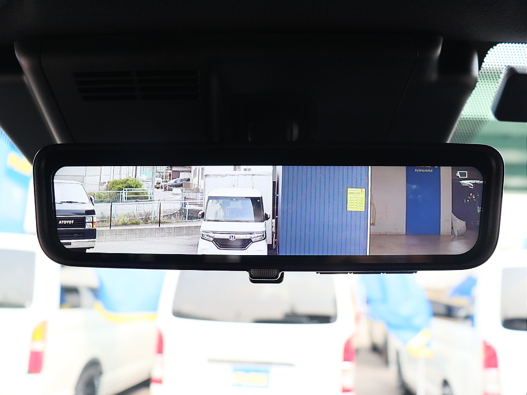 トヨタ ハイエースバン(28枚目)