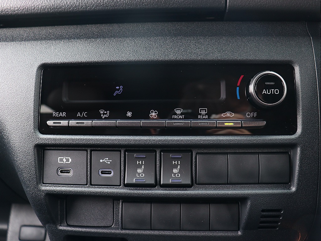 トヨタ ハイエースバン(29枚目)