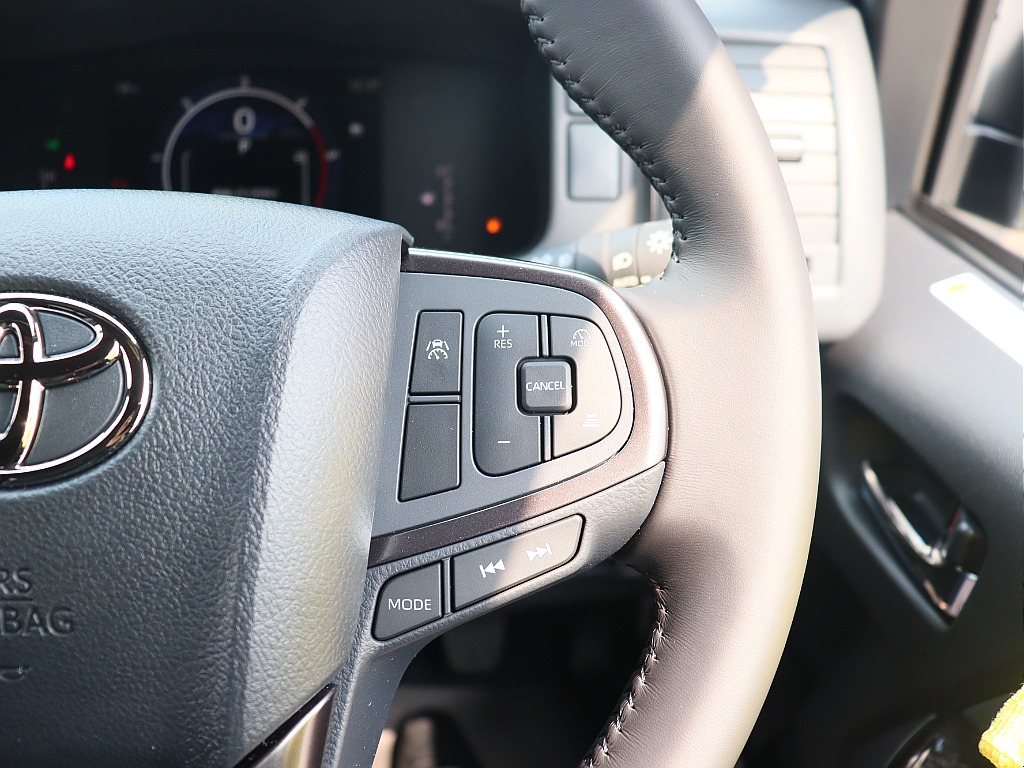 トヨタ ハイエースバン(34枚目)