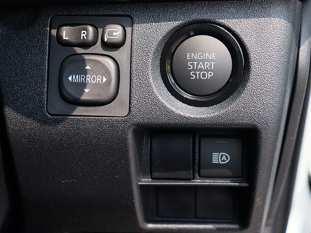 トヨタ ハイエースバン(35枚目)