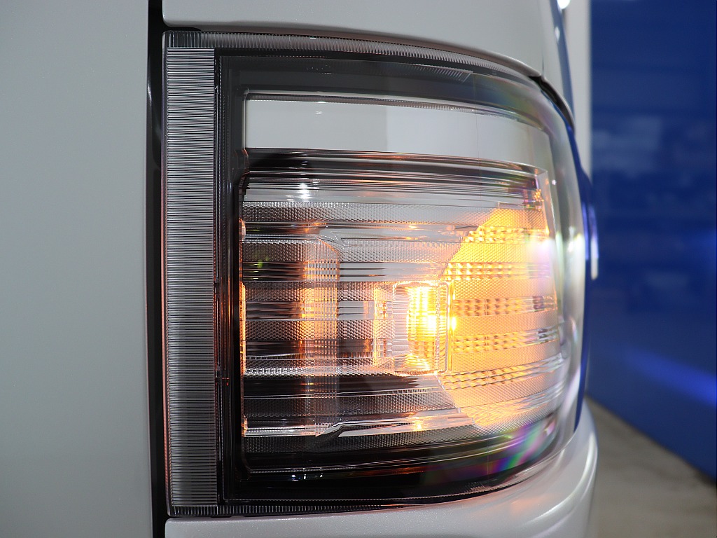 トヨタ ハイエースバン(50枚目)