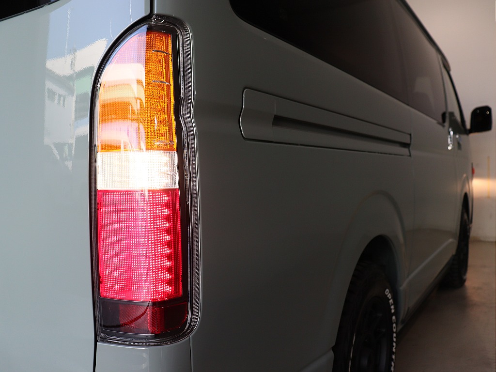 FLEX クラシックLEDテールランプ