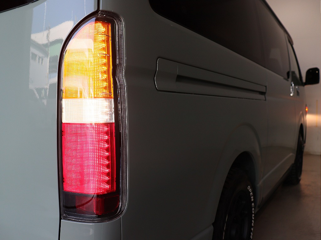 FLEX クラシックLEDテールランプ