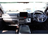 トヨタ ハイエースバン(2枚目)