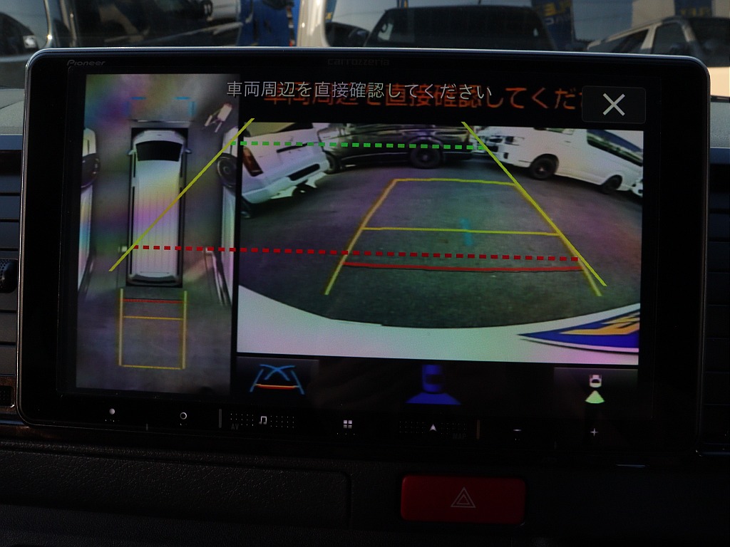 トヨタ ハイエースバン(3枚目)