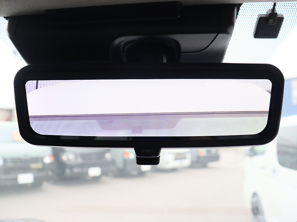 トヨタ ハイエースバン(23枚目)