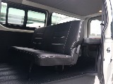 トヨタ ハイエースバン(3枚目)
