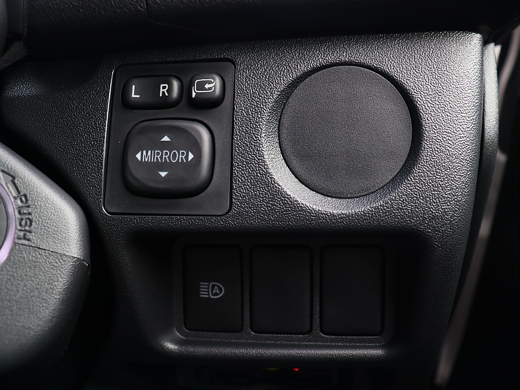 トヨタ ハイエースバン(33枚目)