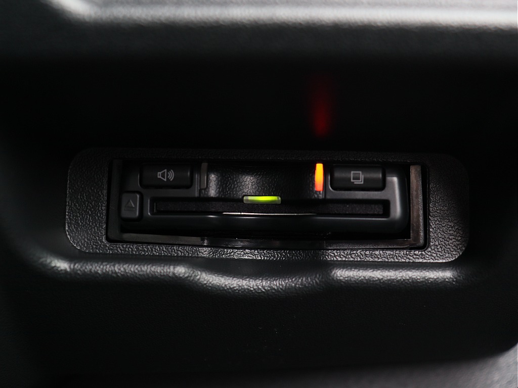 トヨタ ハイエースバン(34枚目)