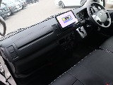 トヨタ ハイエースバン(9枚目)