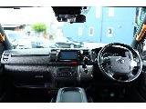 トヨタ ハイエースバン(2枚目)