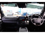 トヨタ ハイエースバン(2枚目)