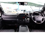 トヨタ ハイエースバン(2枚目)
