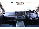 トヨタ ハイエースバン(2枚目)