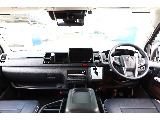 トヨタ ハイエース(2枚目)