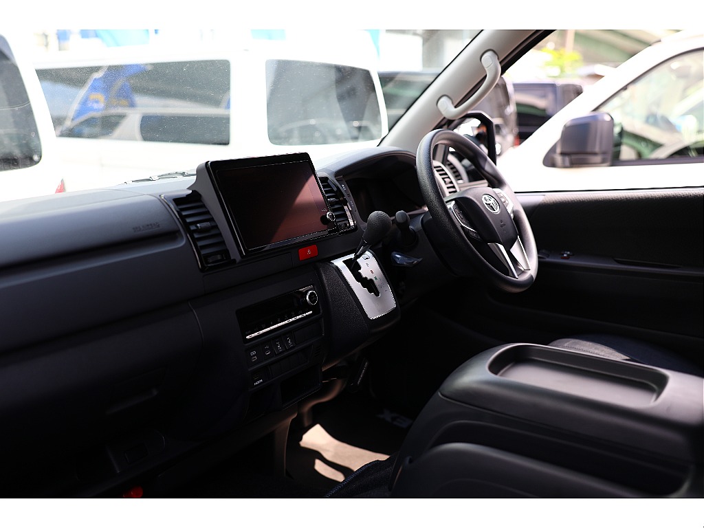 トヨタ&nbsp;ハイエースバン&nbsp;5ドアバン2.8ディーゼルT スーパーGLロング&nbsp;&nbsp;愛知県の詳細画像&nbsp;その12