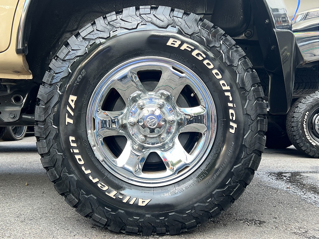 新品BFGoodrich 235/85R16×純正ホイール！