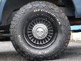 足下はお馴染みBFGoodrich KO2タイヤにDEANカリフォルニアAWの組み合わせ！