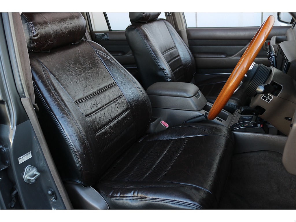 トヨタ ランドクルーザー80(4枚目)