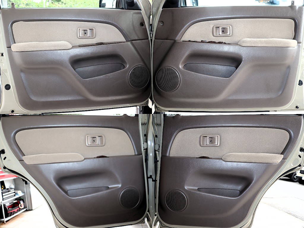 内外装全て茶色系で纏めていますので、統一感のあるカスタムとなっております。