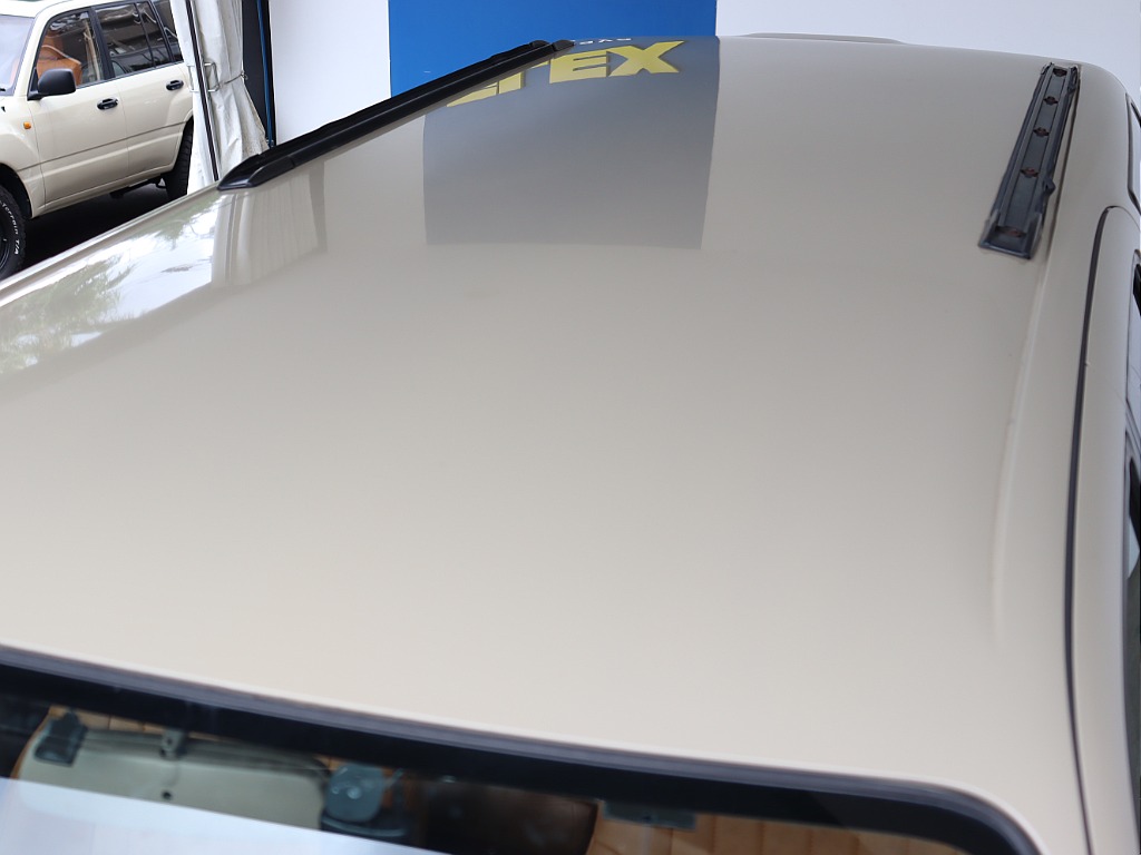 ベージュにオールペンしていますので、ルーフも大変綺麗な状態でございます！