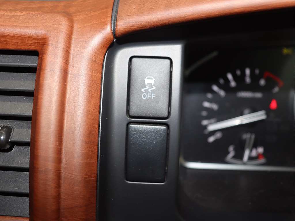 トヨタ ハイエースバン(23枚目)