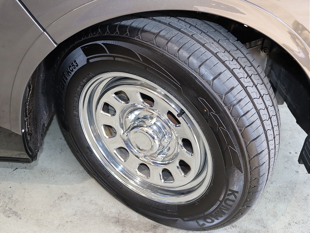 トヨタ ハイエースバン(32枚目)