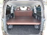 ベットキットがインストールされており、車中泊や、キャンプなど使い方は無限大です！