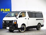 Renoca Coast Lines ホワイトとブラックのツートンカラーの車両が入庫いたしました。