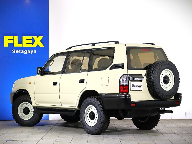 新品のLEDのテールランプがインストールされております