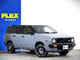丸目ヘッドライトにグレーとブラックのツートンカラーで可愛く仕上がっています(*'ω'*) 四駆でリフトアップ施工も完了していますので、実用性抜群です！