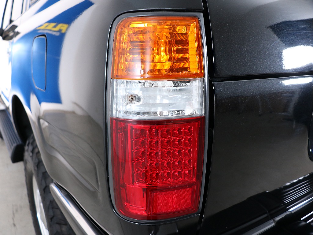 3色テールレンズ！