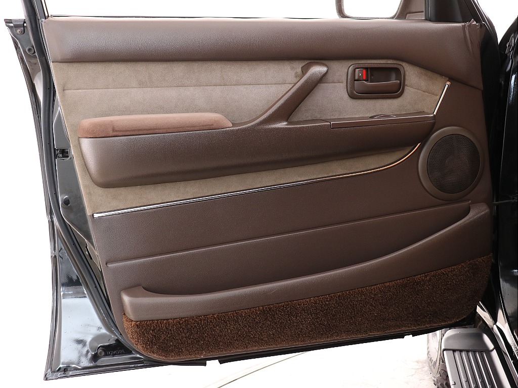 助手席ドアトリム！