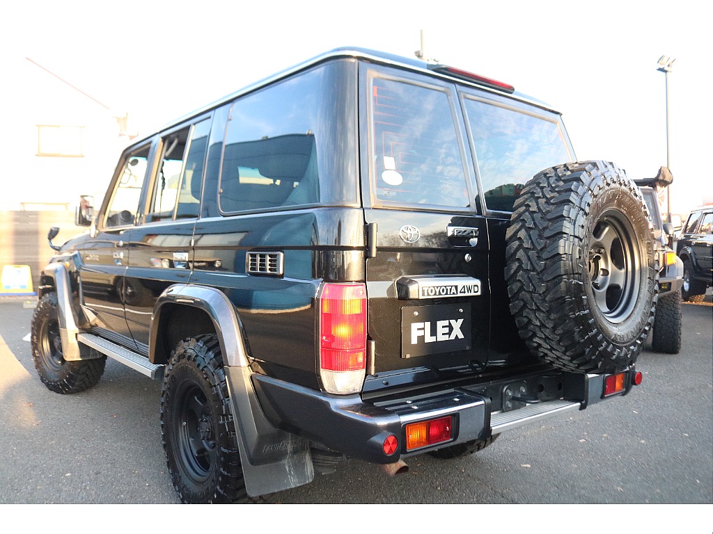 ずっしりとしたリヤビュー！