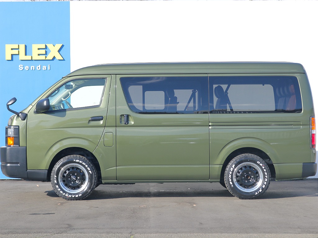 便利な片側パワースライドドア付きで荷物の出し入れも乗り降りも楽々できちゃいます♪