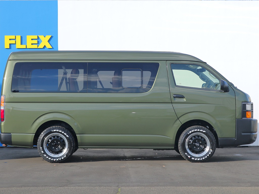 走行中の換気などに役立つ小窓付きとなっております！！いろんな場面で役立ちます！！