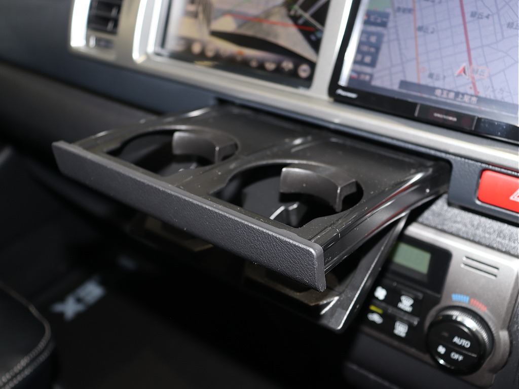 トヨタ ハイエース(28枚目)