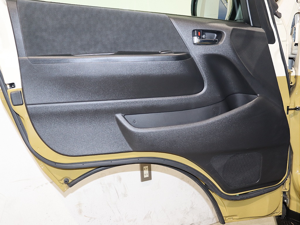トヨタ ハイエース(34枚目)