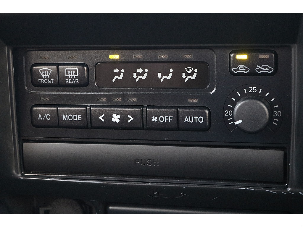 操作性に優れたエアコンスイッチ！